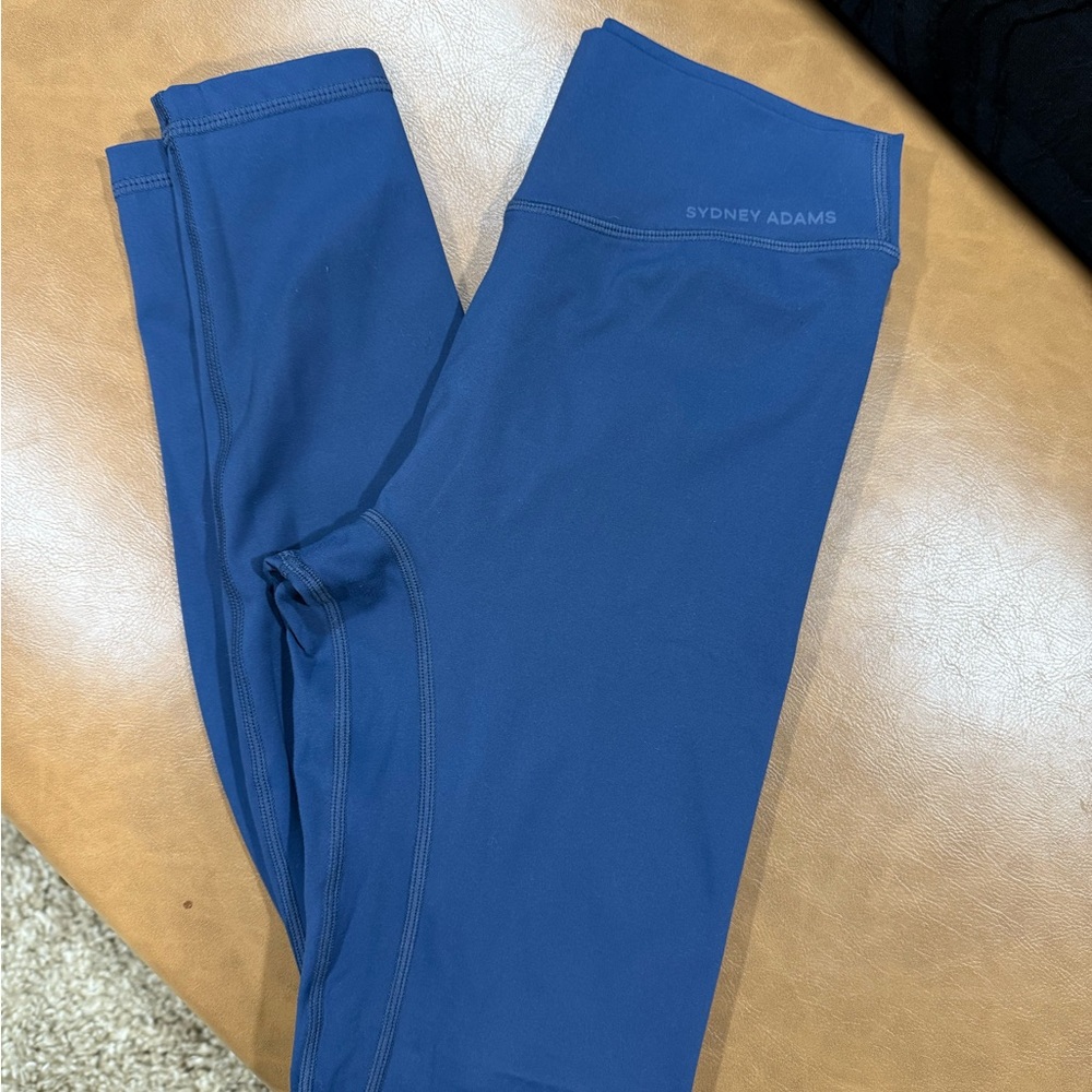Sydney Adams Women's Blue Leggings